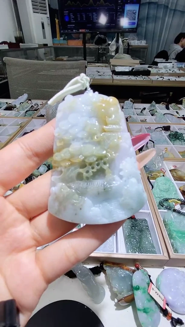 【闪购商品】翡翠颈饰未镶嵌天然缅甸翡翠A货未镶嵌