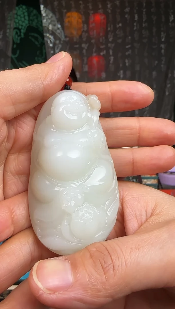 未镶嵌和田玉把件弥勒