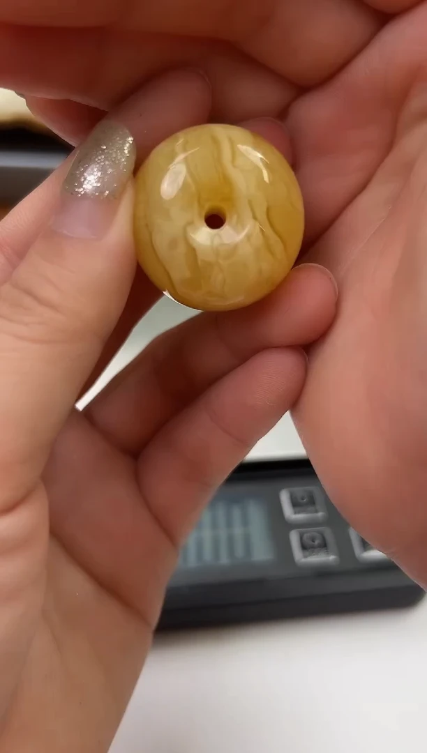 未镶嵌蜜蜡裸石琥珀蜜蜡吊坠