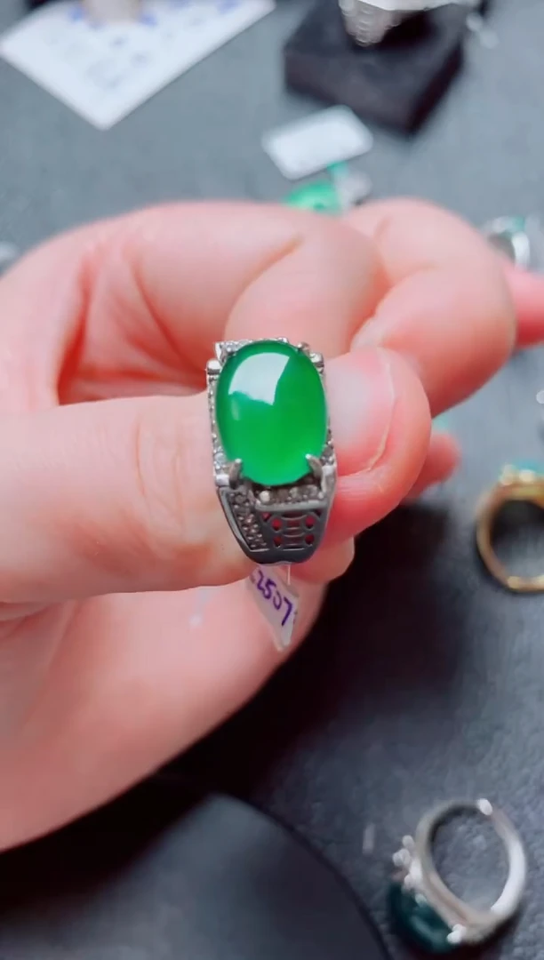 银S925镶嵌戒指翡翠1