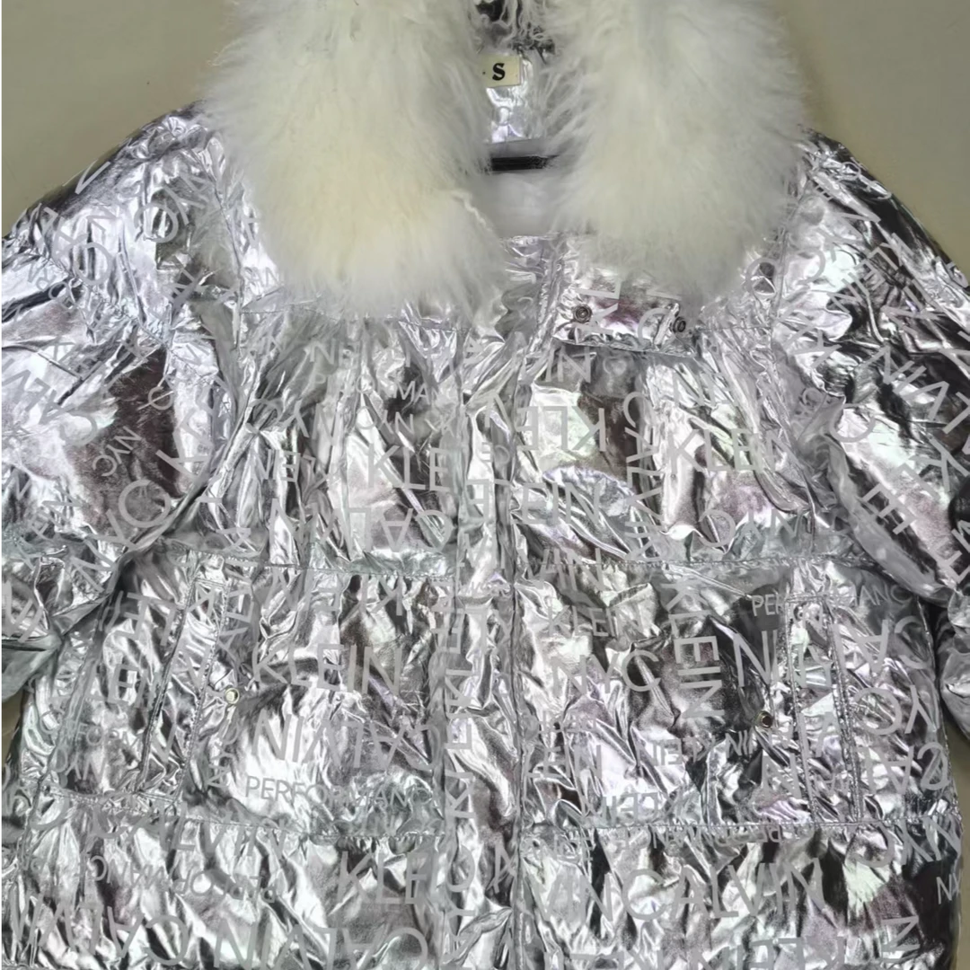 YY423慕之淇时尚字母亮面滩羊毛毛领90白鸭绒羽绒服