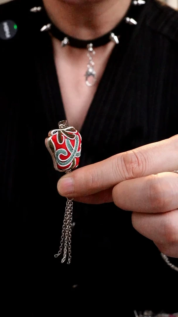 【闪购商品】织绣055非遗手工刺绣吊坠