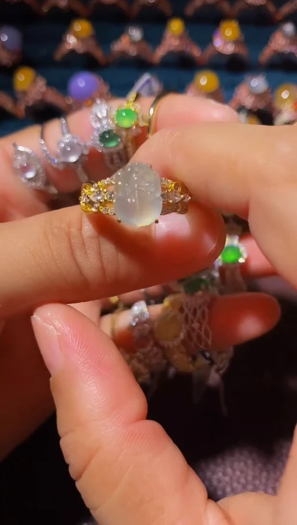 翡翠戒指银S925镶嵌..............