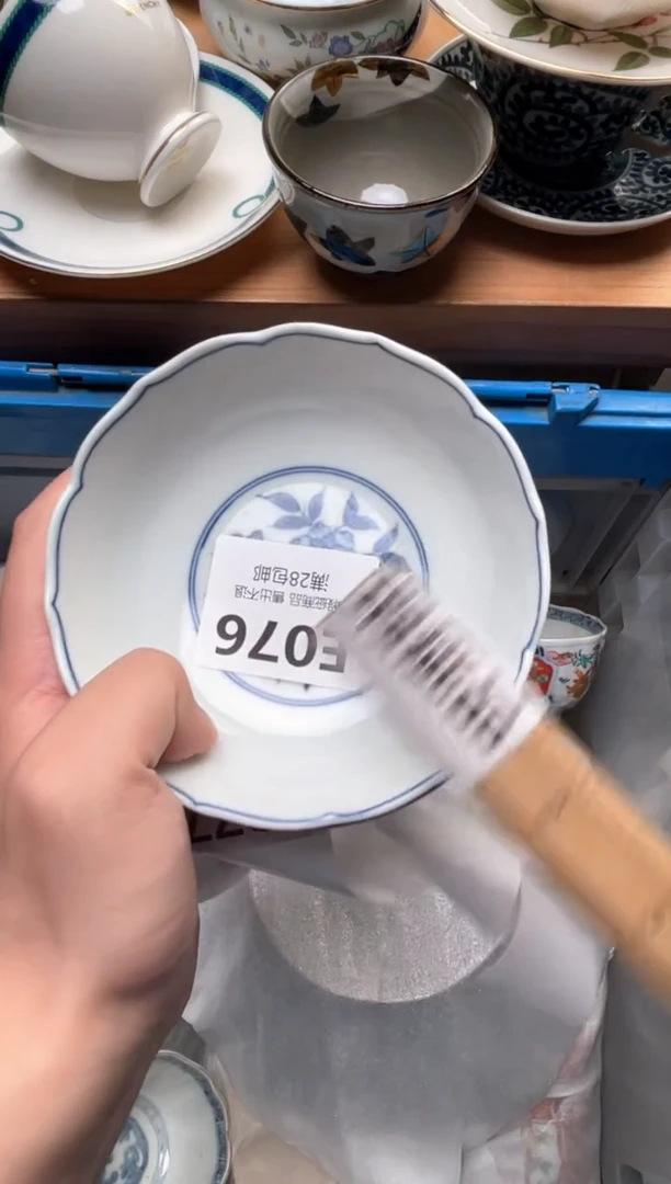 瓷片倩076
