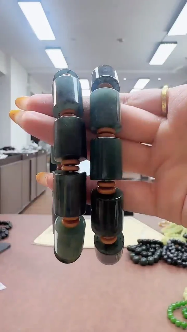 未镶嵌蛇纹石玉手链多样性随机发货其一