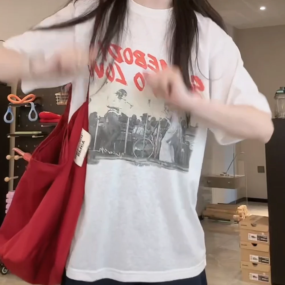 新品自由都市风印花宽松短袖女士T恤C5456