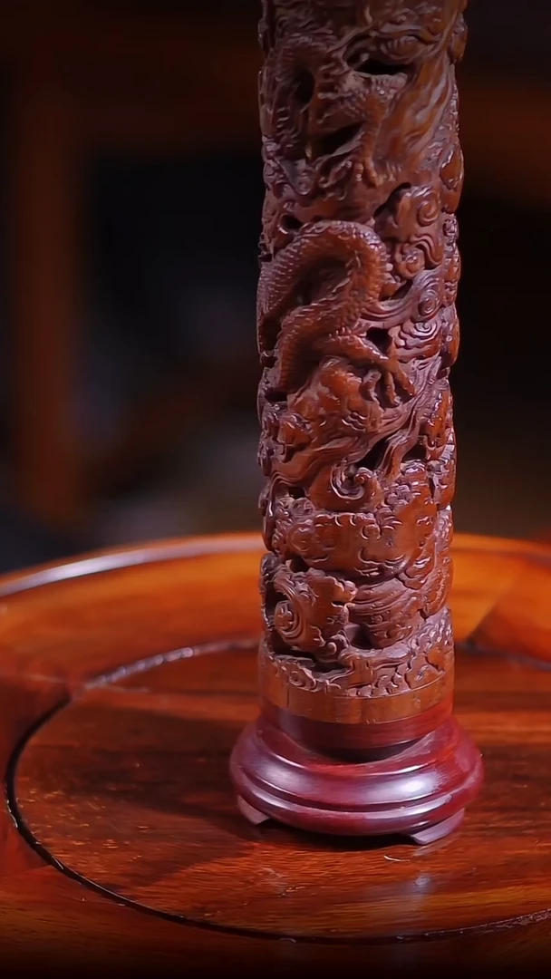 红酸枝木类盘龙雕刻香筒