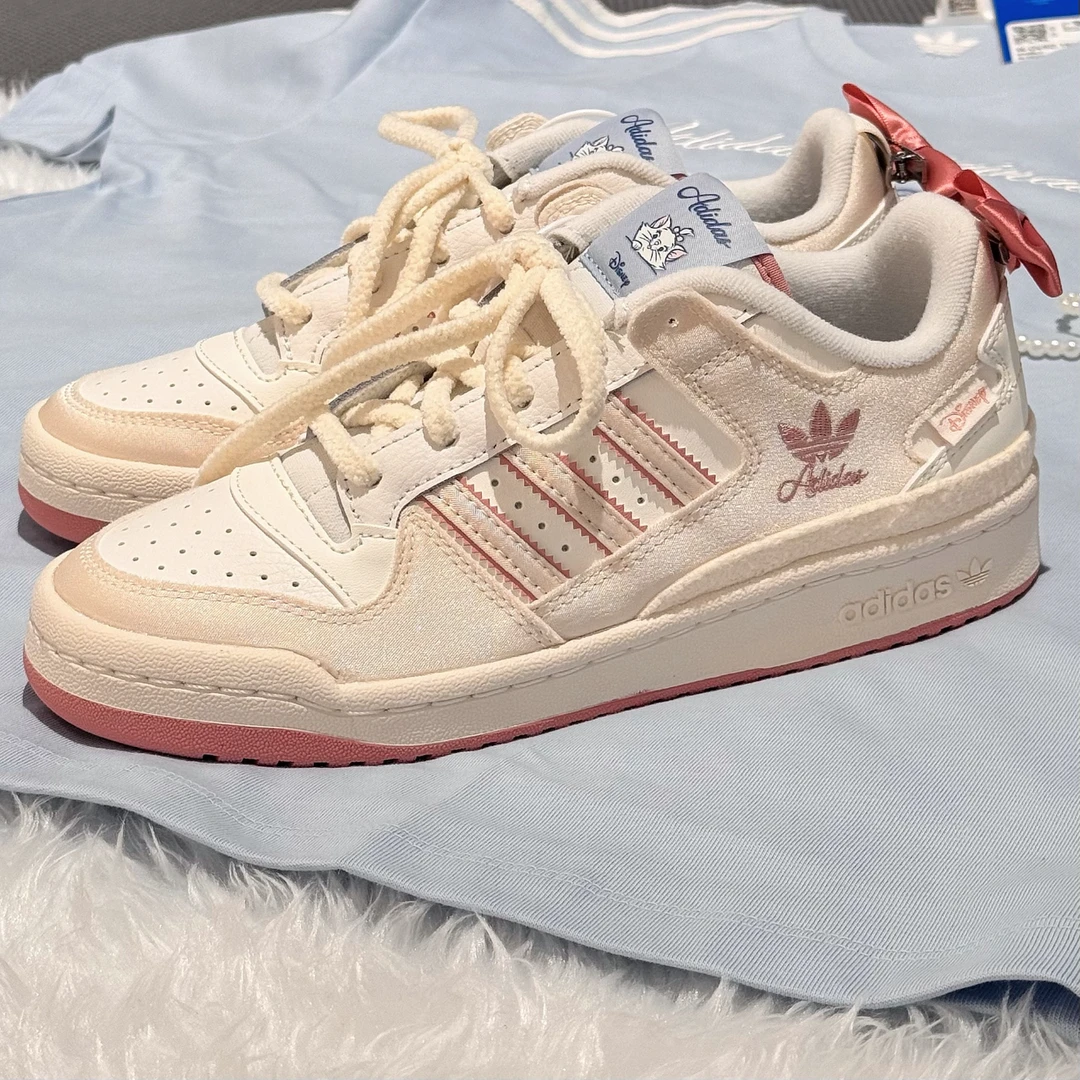Adidas阿迪达斯女子迪士尼玛丽猫联名FORUM低帮板鞋 JR4247