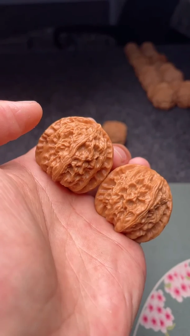 把件文玩核桃a139  白狮子37尺