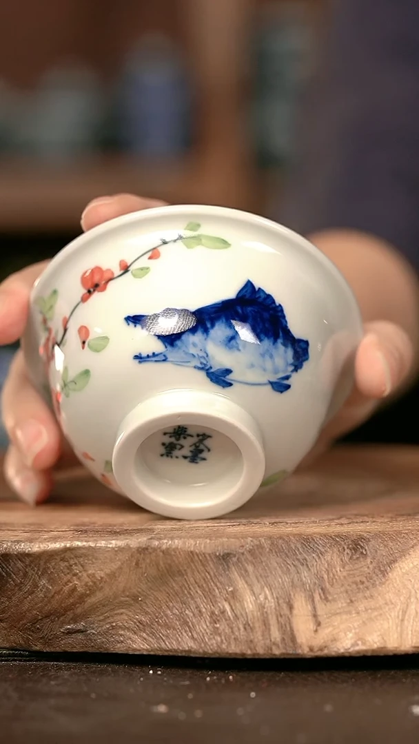 手绘手绘高温现代瓷 柴  桃花鳜鱼肥大压100CC