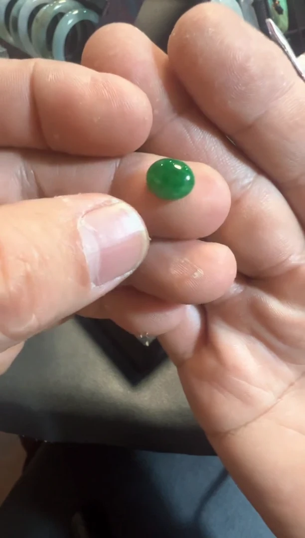 【闪购商品】翡翠挂件未镶嵌蛋面