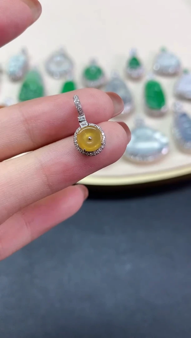 翡翠18K金镶嵌吊坠(不含链)吊坠|1980+0多样性发其一