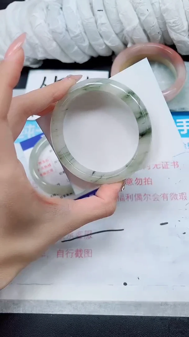 【闪购商品】石英质玉手镯未镶嵌A171-60/61