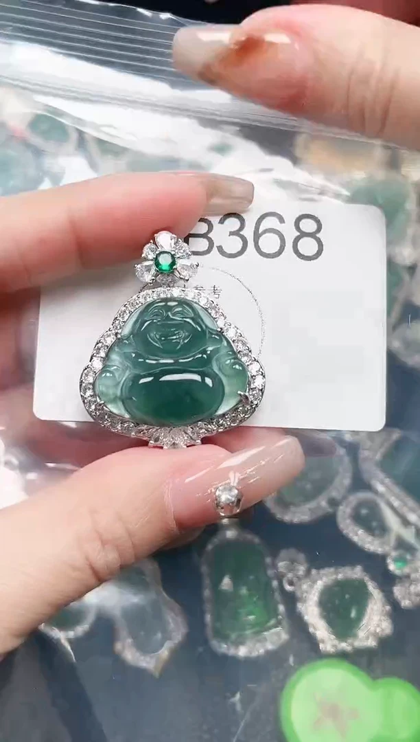 【闪购商品】翡翠颈饰未镶嵌赠皮绳368