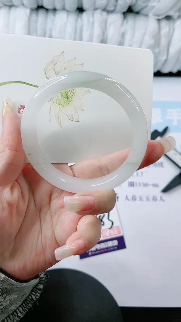 【闪购商品】石英质玉手镯未镶嵌多样性发货V683