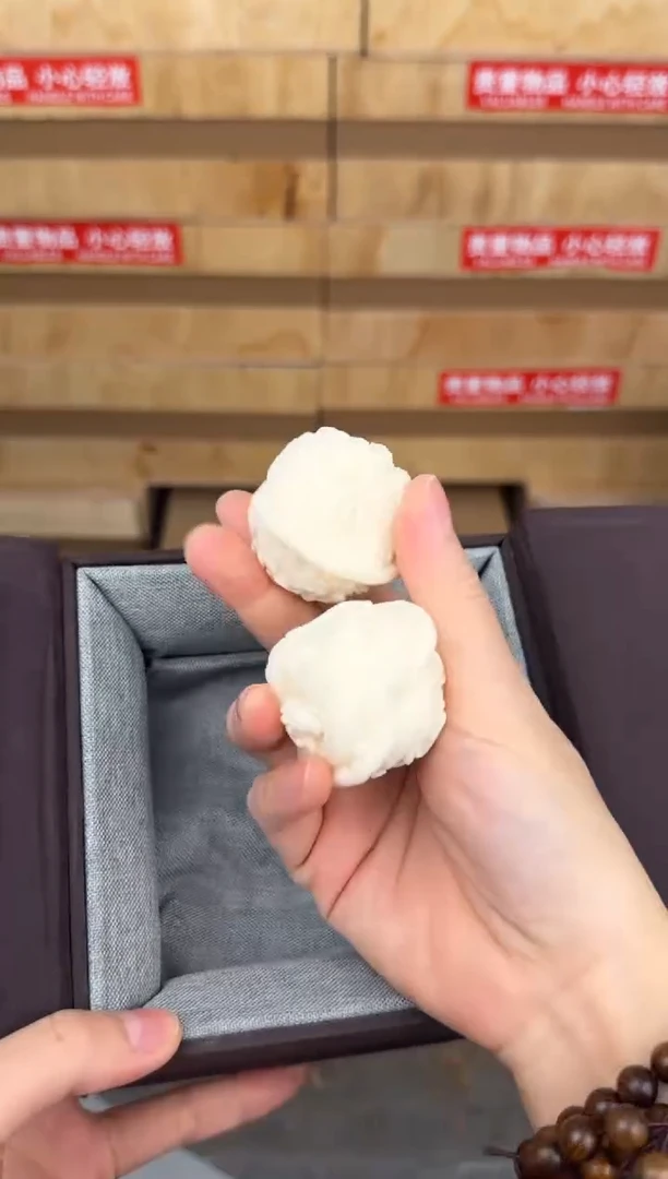 慈木器文玩阁龙纹核桃一对链接@@g029