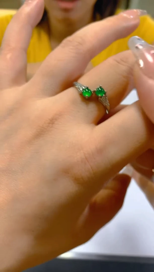 未镶嵌戒指翡翠多样性发一