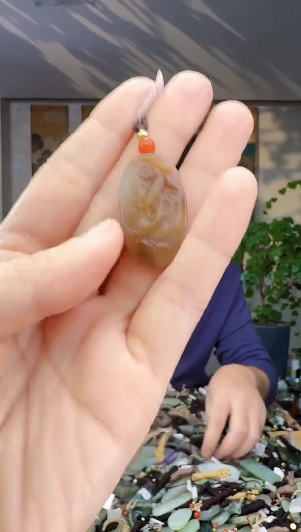 未镶嵌和田玉挂件拍一发一