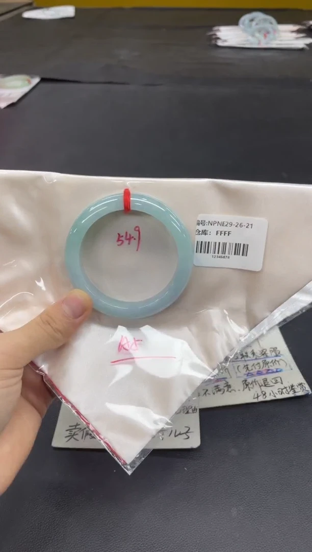 未镶嵌手镯翡翠翡翠手镯