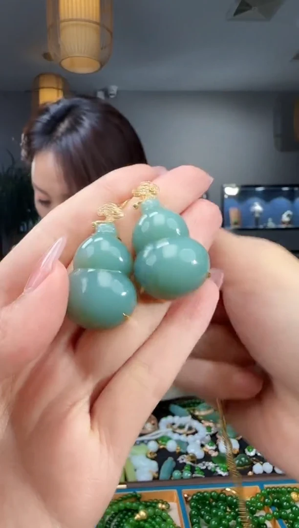 吊坠(不含链)18K金镶嵌和田玉多样性发货 拍一发一