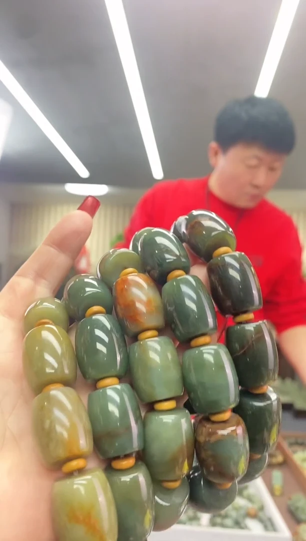 【闪购商品】透闪石质玉手串未镶嵌多样式发货随机发一