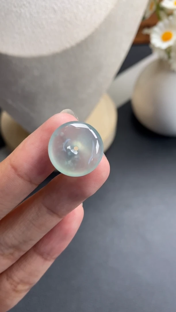 颈饰未镶嵌翡翠冰种平安扣