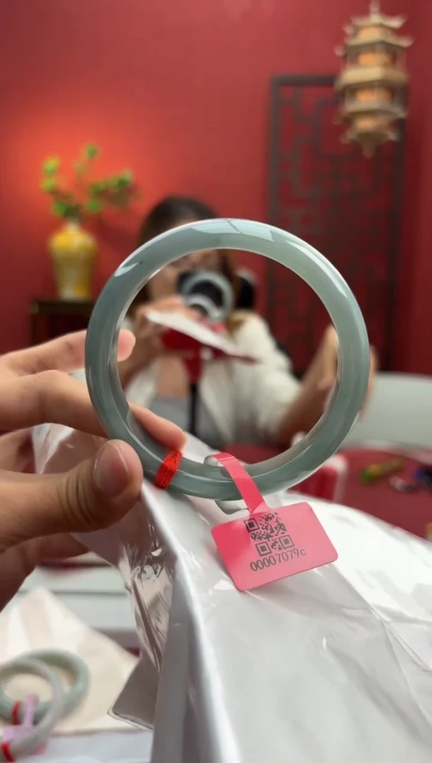 未镶嵌手镯翡翠翡翠手镯