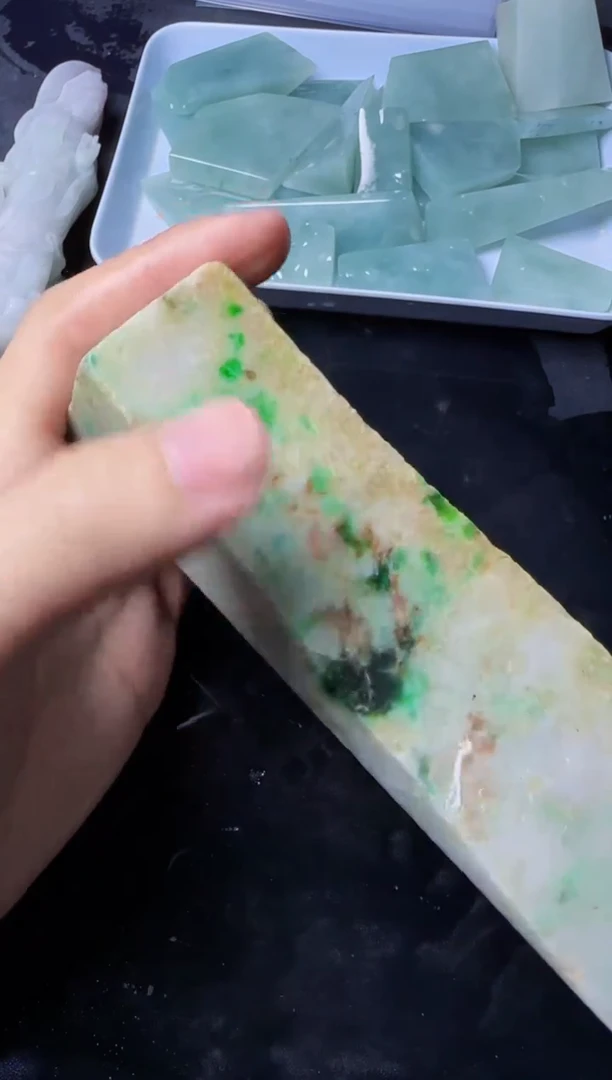 【闪购商品】翡翠颈饰未镶嵌058翡翠