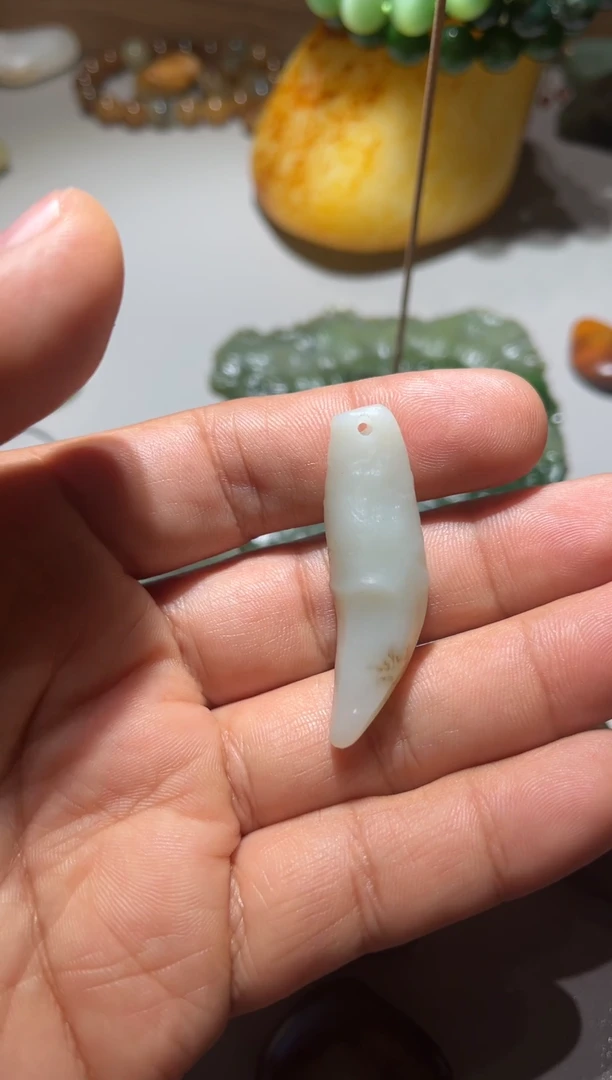 未镶嵌和田玉（子料）挂件和田玉籽料