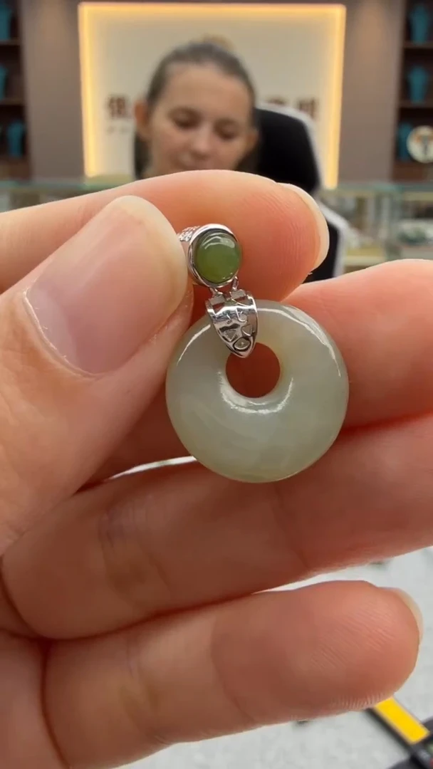 颈饰未镶嵌和田玉299秒拍号 假一罚三