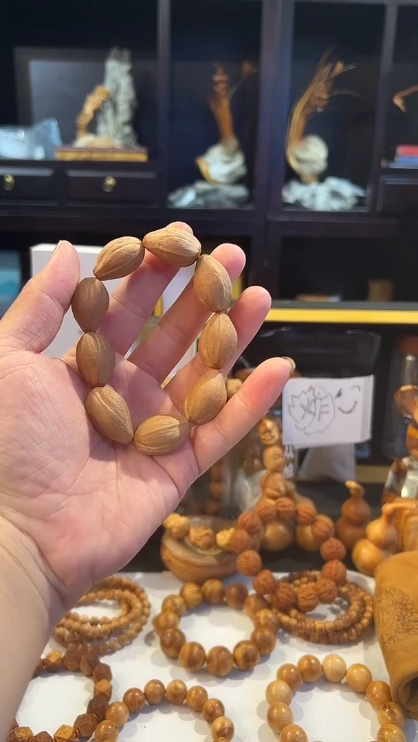 橄榄核随机一条福利