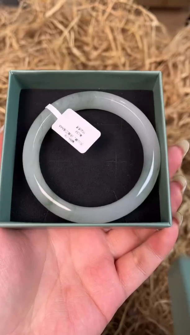 未镶嵌手镯石英质玉A-735