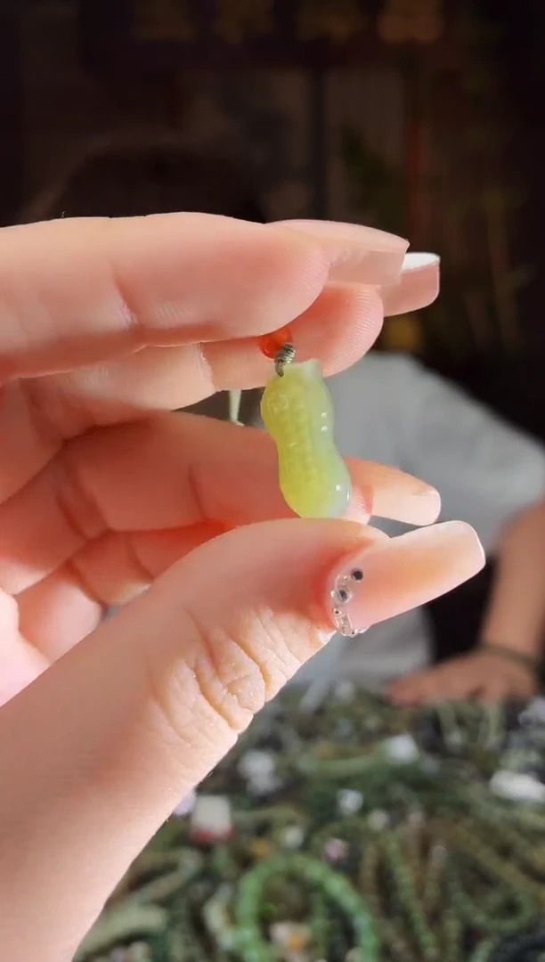 和田玉未镶嵌颈饰拍一发一