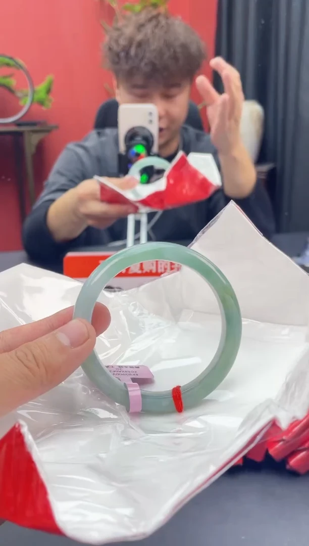 未镶嵌手镯翡翠2