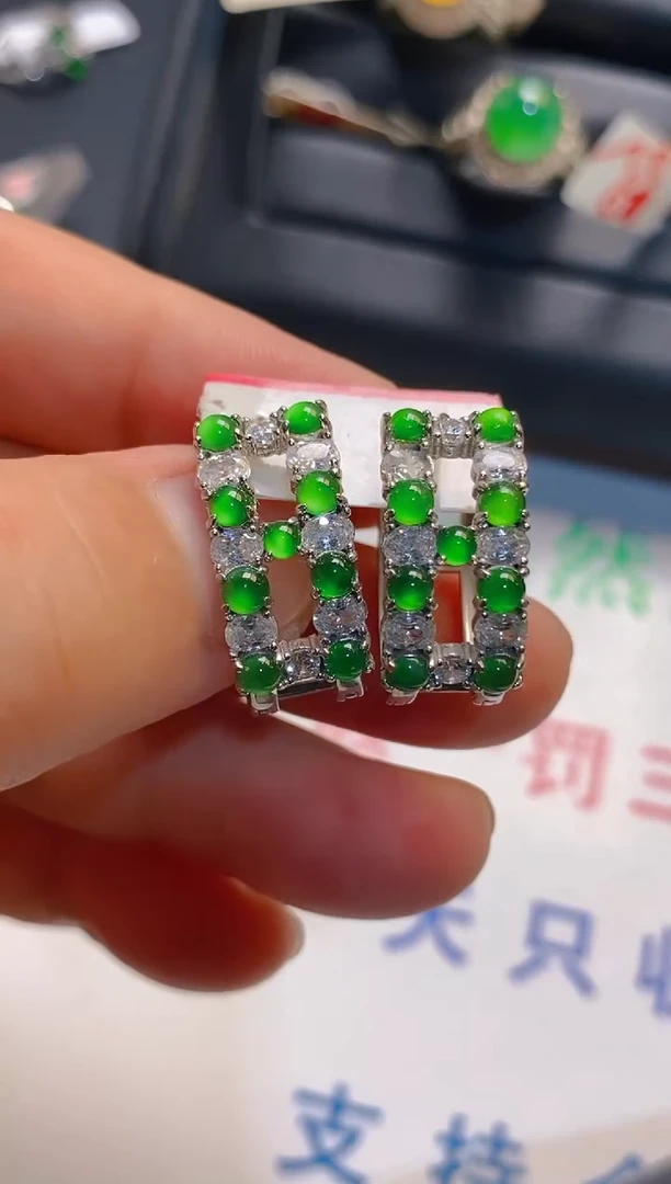 翡翠银S925镶嵌耳饰天然