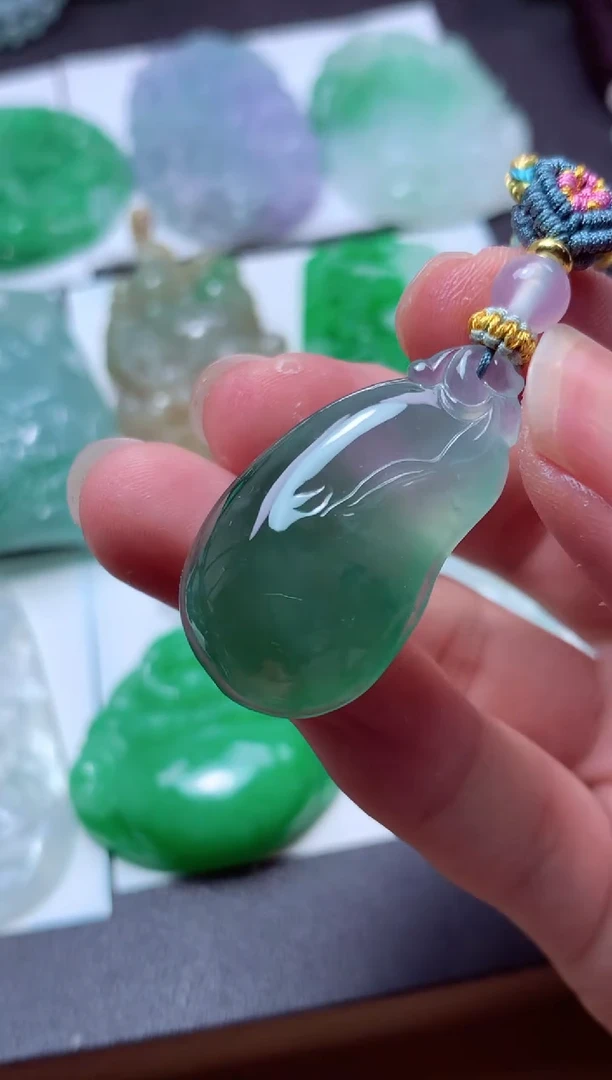 翡翠未镶嵌颈饰天然翡翠