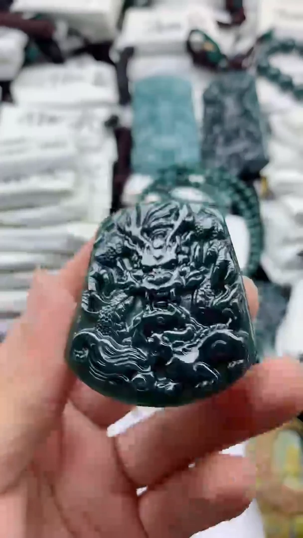 翡翠未镶嵌颈饰888