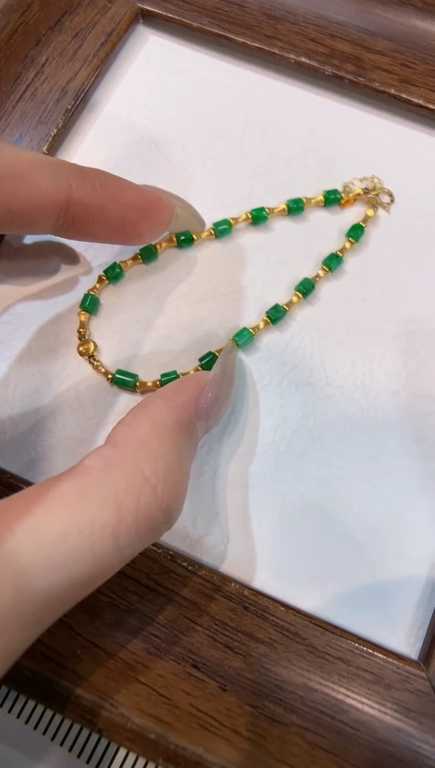 18K金镶嵌手链翡翠手链