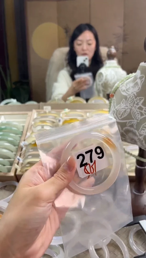 手镯玛瑙/玉髓未镶嵌279