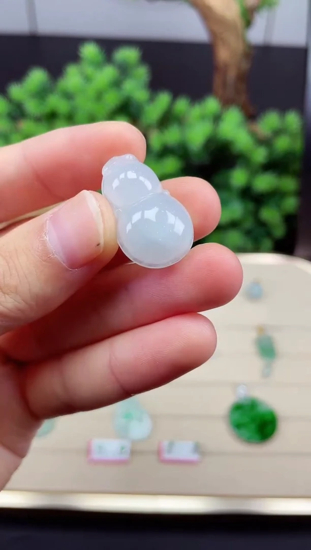 吊坠(不含链)未镶嵌翡翠葫芦多样性发其一@@CMT