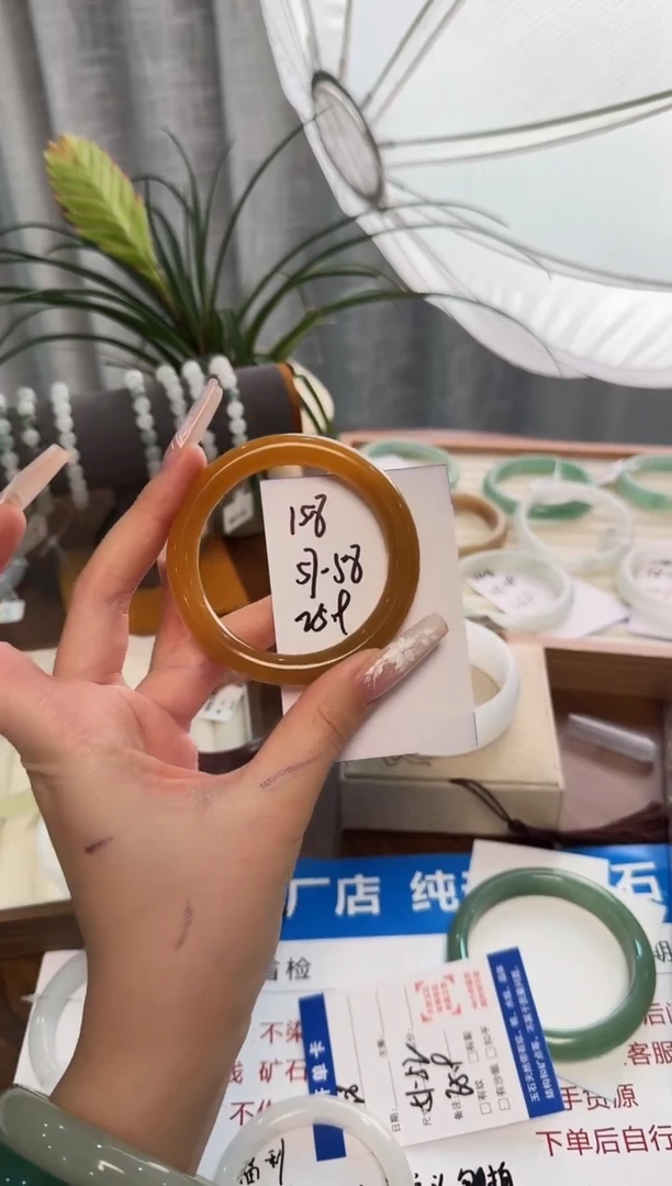 未镶嵌手镯石英质玉158//57/58