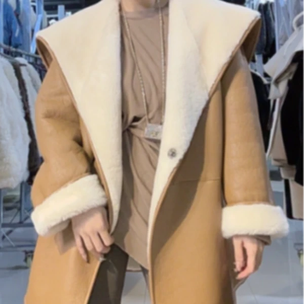 HERDERS （两面穿）浅棕/白 时尚潮流皮毛一体设计款外套 32176