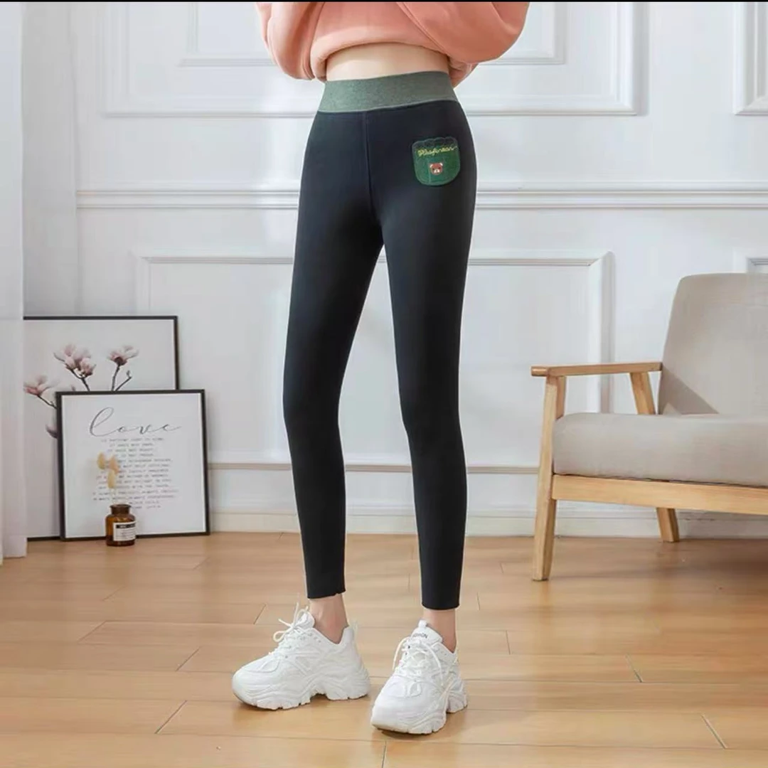 7619-小熊标（黑色）螺纹棉外穿芭比裤