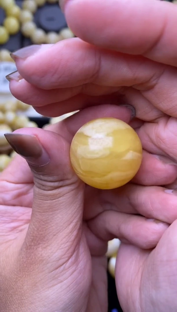 裸石琥珀未镶嵌大小姐珠宝82