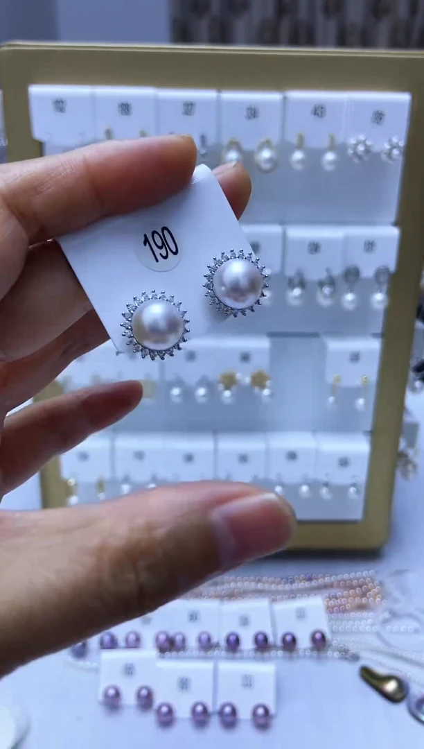 银S925镶嵌耳饰淡水珍珠190