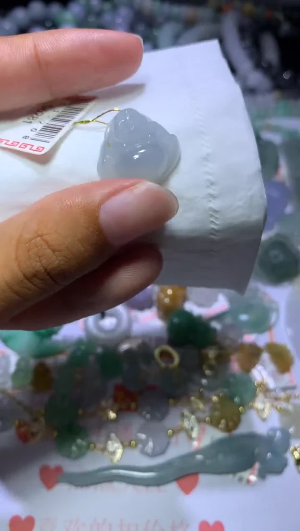 翡翠挂件未镶嵌MJX045586