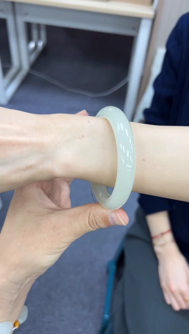 未镶嵌手镯和田玉61   163