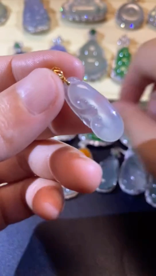 【闪购商品】翡翠吊坠(不含链)18K金镶嵌缅甸天然A货翡翠