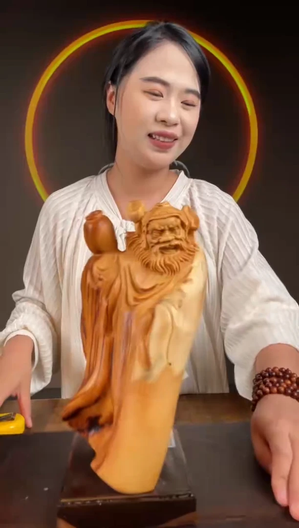 柏木（崖柏）手工摆件,先抢先得! 编号:167