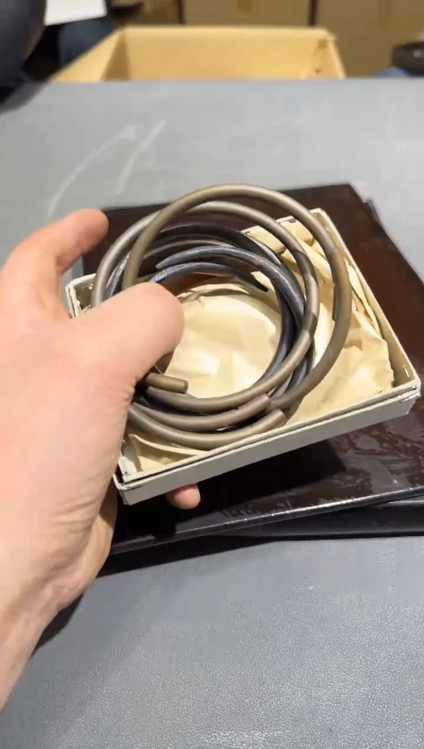 【闪购商品】杯小四孤品收藏中古品